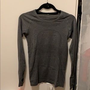 Lululemon long sleeve top